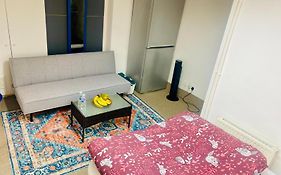 Cozy Studio Opposite Chelsea Stadium